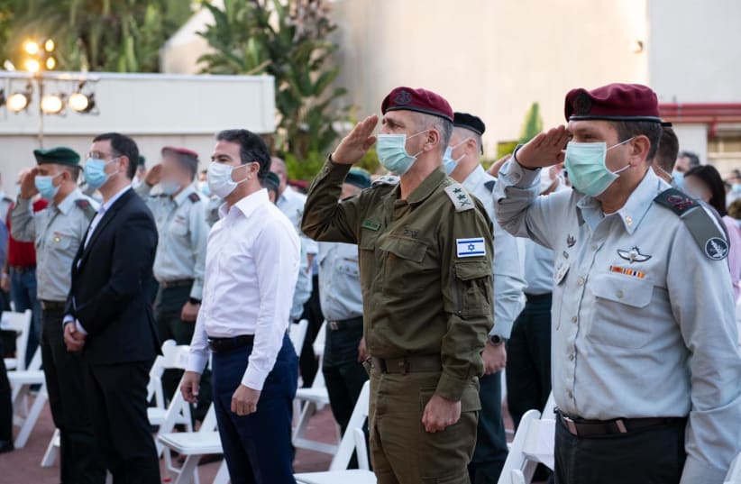 Maj.-Gen. Aharon Haliva (right), the incoming head of Military Intelligence with IDF Chief of Staff Lt.-Gen. Aviv Kochavi and Mossad director Yossi Cohen.  (photo credit: Wikimedia Commons)