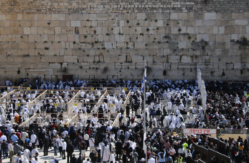 Blessing at the Western Wall (photo credit: WESTERN WALL HERITAGE FOUNDATION)