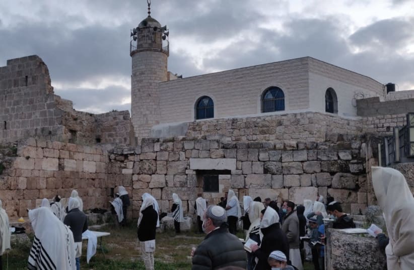 Passover Birkat Kohanim (the priestly blessing) was recited in Mount Hebron at an ancient synagogue from the Byzantine era. (photo credit: Courtesy)