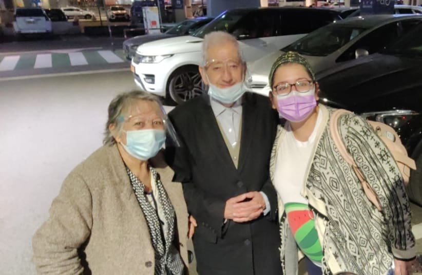 Emilio and Cynthia Morgado (left) after arriving at Ben-Gurion Airport Wednesday morning. (photo credit: COURTESY DANIELLA MORGADO)