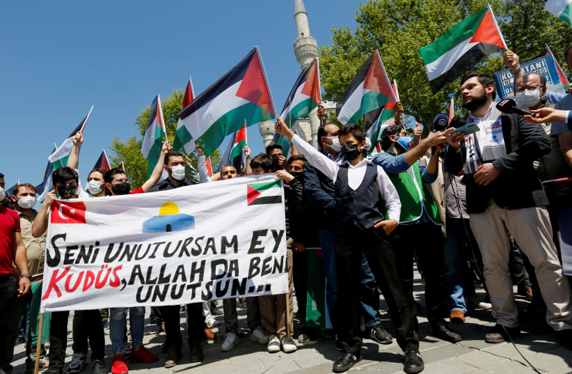 Pro-Palestinian demonstration in Istanbul, May 14th, 2021. (photo credit: REUTERS/DILARA SENKAYA)