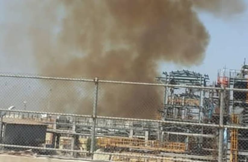 Fire at petrochemical plant in Asaluyeh in southern Iran, May 26, 2021 (photo credit: FARS NEWS AGENCY)