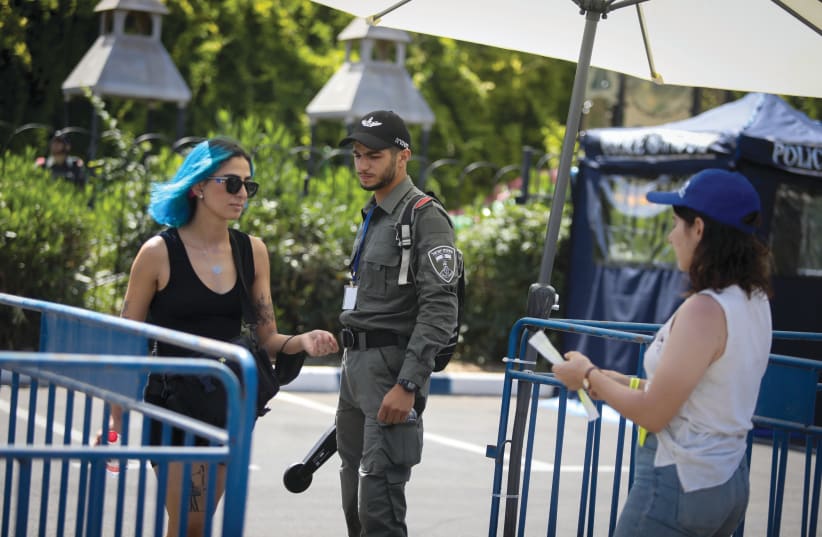 SECURITY AT Jerusalem’s Pride Parade, June 3.  (photo credit: NOAM REVKIN FENTON/FLASH90)