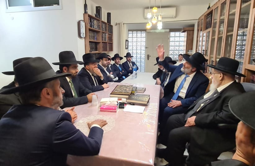Shas MKs meet with the head of the Shas Council of Torah Sages at his home in the Old City of Jerusalem on Monday. (photo credit: HADERECH)