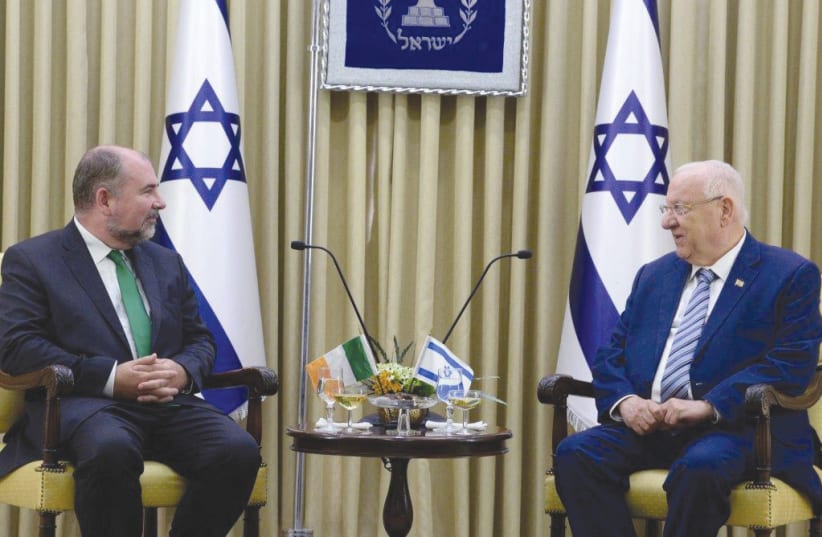 Irish Ambassador to Israel Kyle O’Sullivan meets with President Reuven Rivlin. (photo credit: HAIM ZACH/GPO)