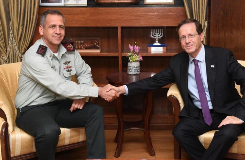 President Isaac Herzog and IDF Chief of Staff Lt. Gen. Aviv Kohavi. (photo credit: MARK NEYMAN/GPO)