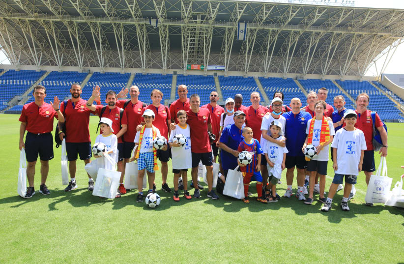 FC Barcelona Legends meet with the Israeli Society for Autistic Children (photo credit: SHLOMI MIZRAHI)