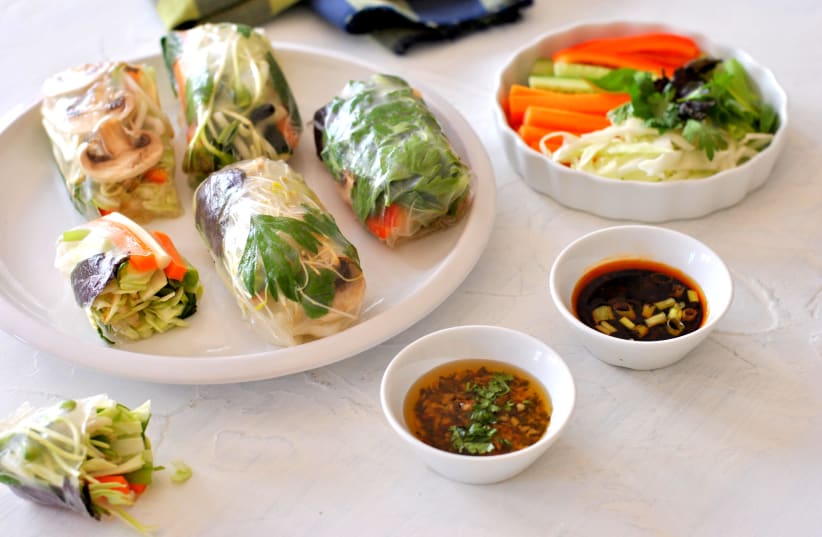 SPRING ROLLS WITH RICE PAPER (photo credit: PASCALE PEREZ-RUBIN)