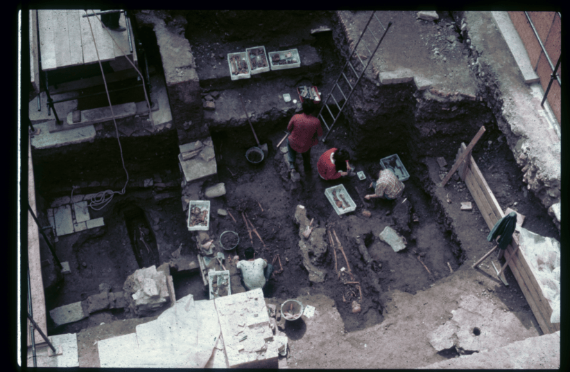  Excavation of 1992 in Rome, under the floor of the oldest church, some primary burials appear. (photo credit: Alfredo Coppa/Sapienza University-Rome)