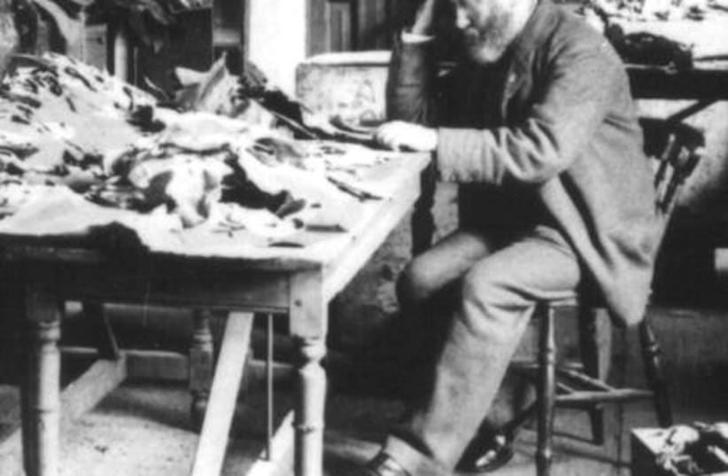  Solomon Schechter at work in Cambridge University Library, 1898 (photo credit: Wikimedia Commons)