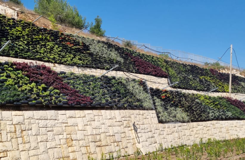  The reconstructed Green Wall, en route to Jerusalem. (photo credit: JERUSALEM MUNICIPALITY)