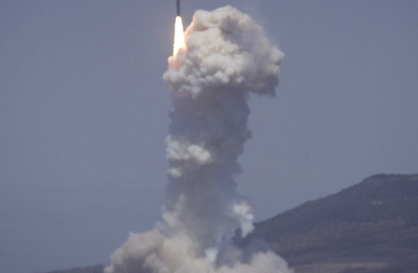  A flight test of the exercising elements of the GMD system is launched at the Vandenberg AFB (photo credit: REUTERS/Gene Blevins)