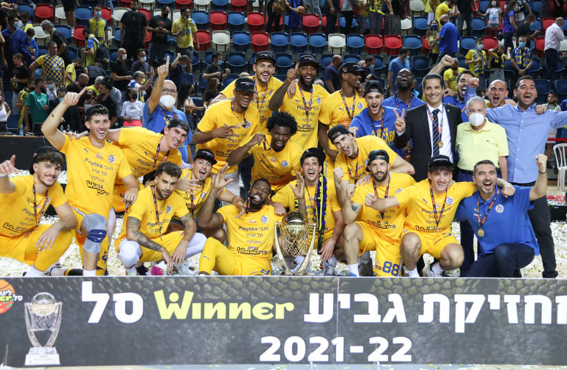  AFTER BEATING Hapoel Eilat in this week's Winner Cup final, Maccabi Tel Aviv gets its Euroleague campaign under way at home tonight against Bayern Munich.  (photo credit: DANNY MARON)