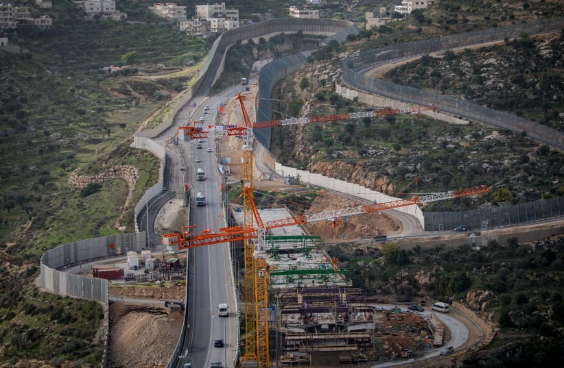  A general view at the construction work on the tunnel road, as seen from Jerusalem's Gilo neighborhood, December 15, 2020.  (photo credit: YONATAN SINDEL/FLASH90)