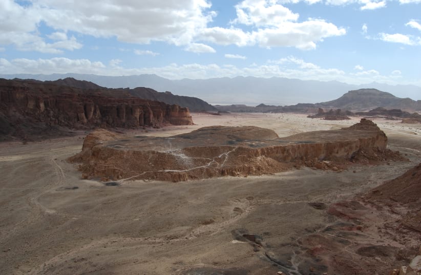  Slaves’ Hill in the center of the Timna Valley. (photo credit:  Erez Ben-Yosef and the Central Timna Valley Project.)