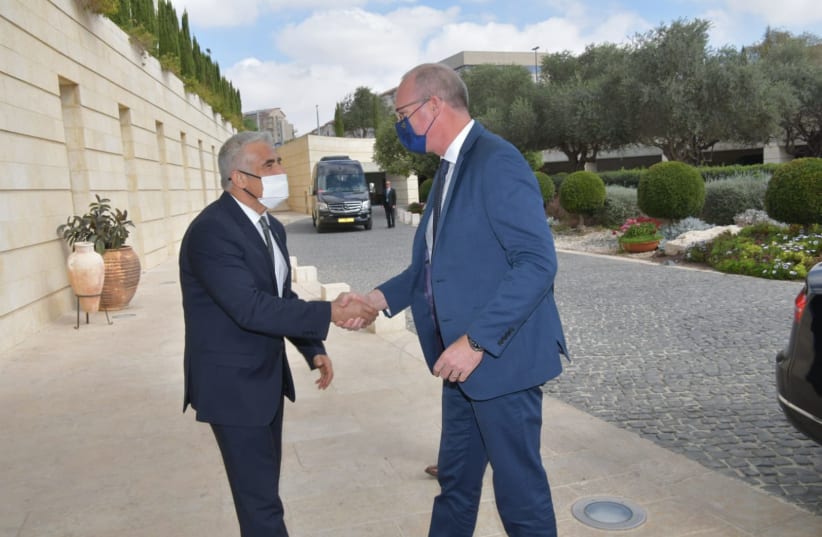 Foreign Minister Yair Lapid and Irish Foreign Minister Simon Coveney.  (photo credit: FOREIGN MINISTRY)