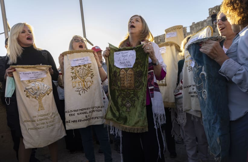  Members of the Women of the Wall movement hold Rosh Hodesh prayers at the Western Wall in Jerusalem Old City, November 5, 2021. Photo by Olivier Fitoussi/Flash90 (photo credit: OLIVIER FITOUSSI/FLASH90)