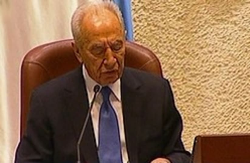 peres knesset 248.88 (photo credit: Knesset Channel)