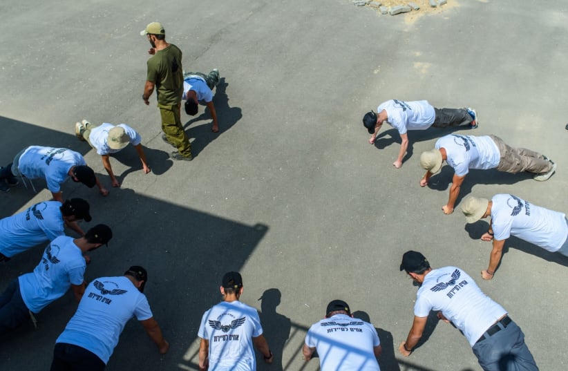  Haredi youth are seen training in the IDF's Achim Lasayarot program. (photo credit: Yossi Sabah)