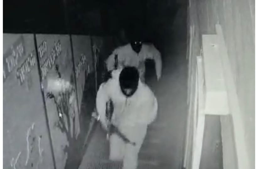  Robbers steal deactivated guns from Golani Museum (photo credit: SECURITY FOOTAGE)