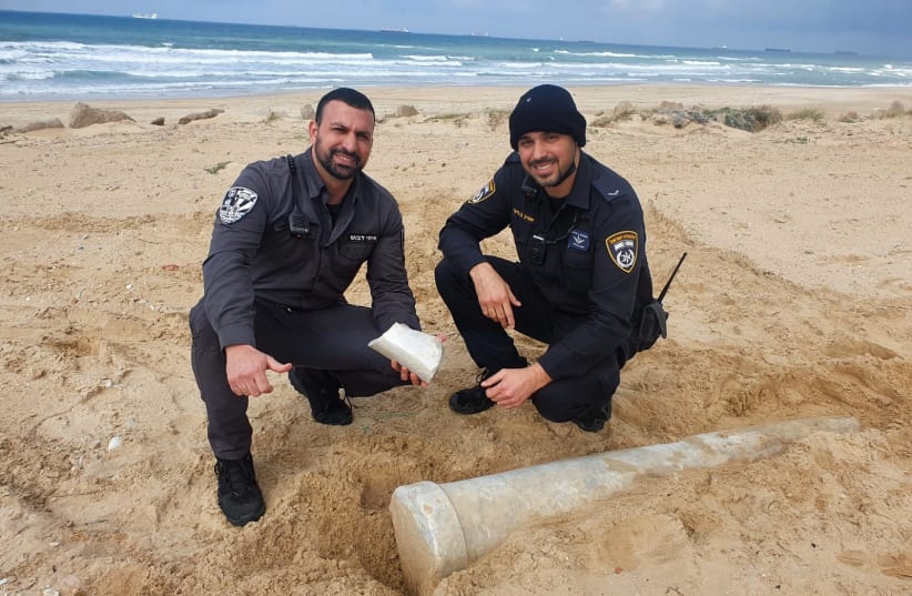 The municipal police patrols, Supervisor Itai Dabush and Sagiv Ben Gigi. (photo credit: SHIRA LIFSHITZ/ISREAL ANTIQUITIES AUTHORITY)