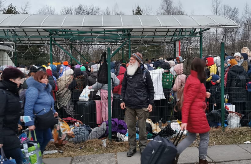  Ukrainian refugees at the border with Poland, March 1, 2022.  (photo credit: Zvika Klein)