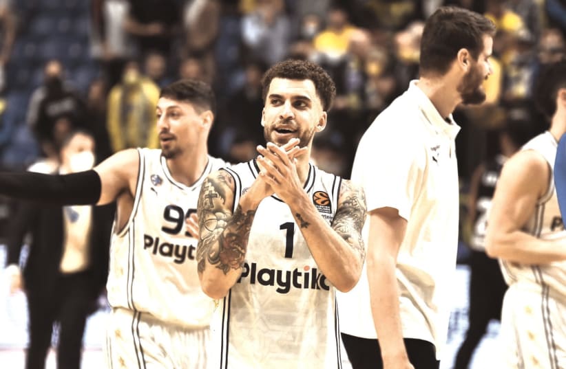 SCOTTIE WILBEKIN Yiftah Ziv celebrates after the yellow-and-blue clinched its spot in the Euroleague playoffs last week. (photo credit: Dov Halickman)