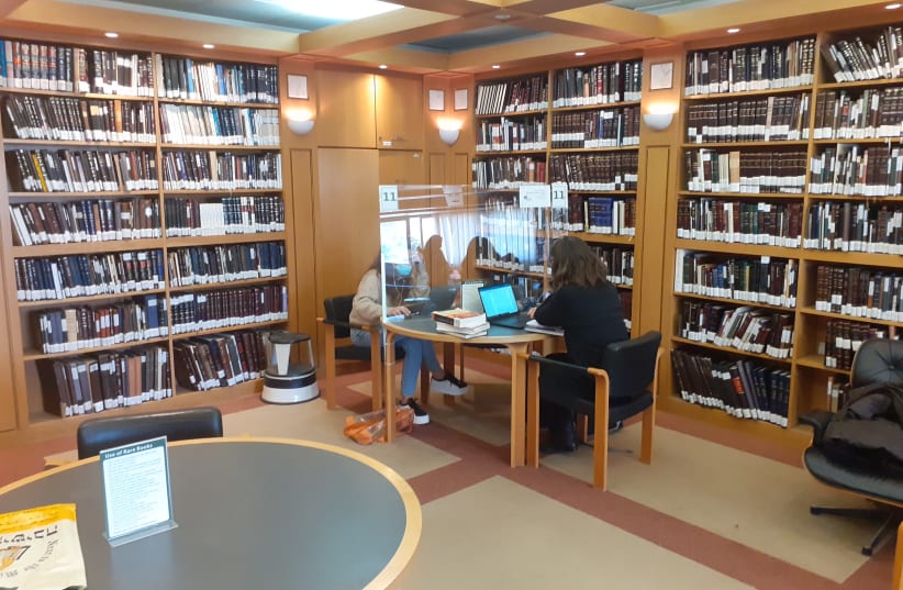  GERSHOM SCHOLEM Reading Room, relocating after 40 years at Givat Ram. (photo credit: GIL ZOHAR)
