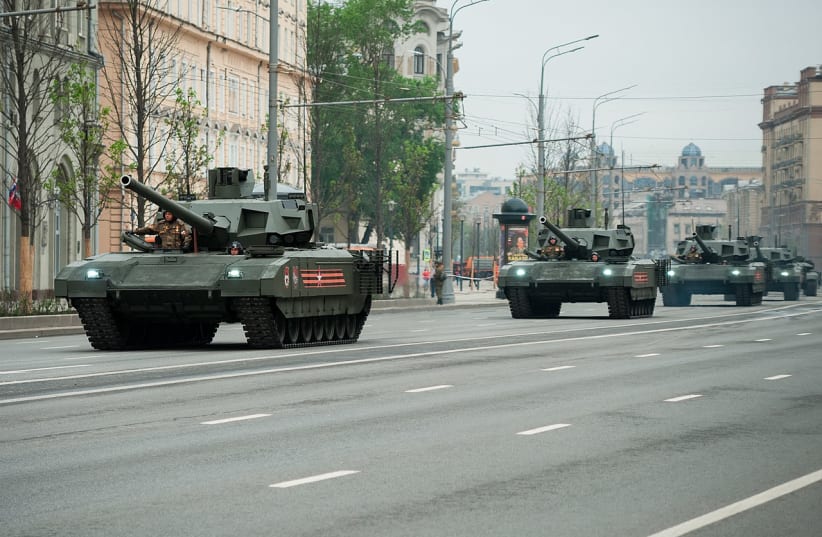  Russia's T-14 Armata tanks are seen on display at a rehearsal for the Moscow Victory Day parade in 2018. (photo credit: Wikimedia Commons)