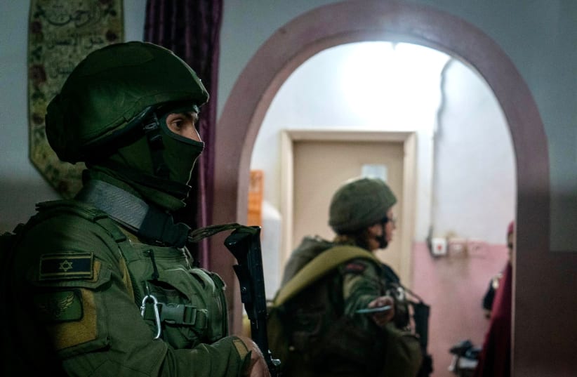  IDF soldiers conducting arrests as part of Operation Break the Wave, May 24, 2022 (photo credit: IDF SPOKESPERSON'S UNIT)