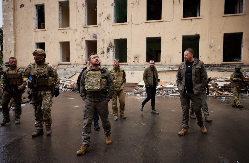  Ukraine's President Volodymyr Zelenskiy visits an area damaged by Russian military strikes, as Russia's attack on Ukraine continues, in Kharkiv, Ukraine May 29, 2022. (photo credit: Ukrainian Presidential Press Service/Handout via REUTERS)