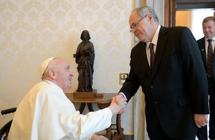  Pope Francis receives Yad Vashem Director Dani Dayan at the Vatican, June 9, 2022.  (photo credit: YAD VASHEM)