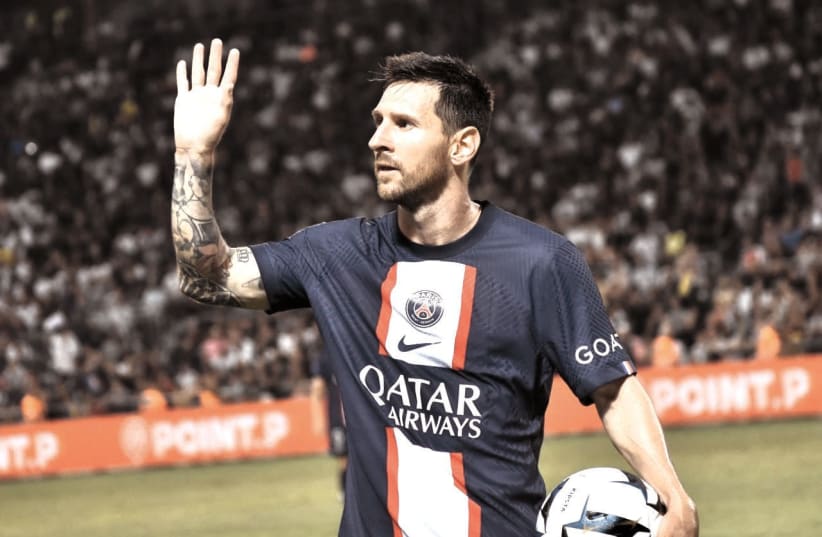 LIONEL MESSI waves to the crowd at Tel Aviv’s Bloomfield Stadium during Paris Saint-Germain’s 4-0 victory over Nantes in Sunday night’s French Super Cup. (photo credit: YEHUDA HALICKMAN)