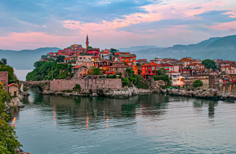View of Amasra Castle (photo credit: JORGE FRANGANILLO/CC BY 2.0 (https://creativecommons.org/licenses/by/2.0)/VIA WIKIMEDIA COMMONS)