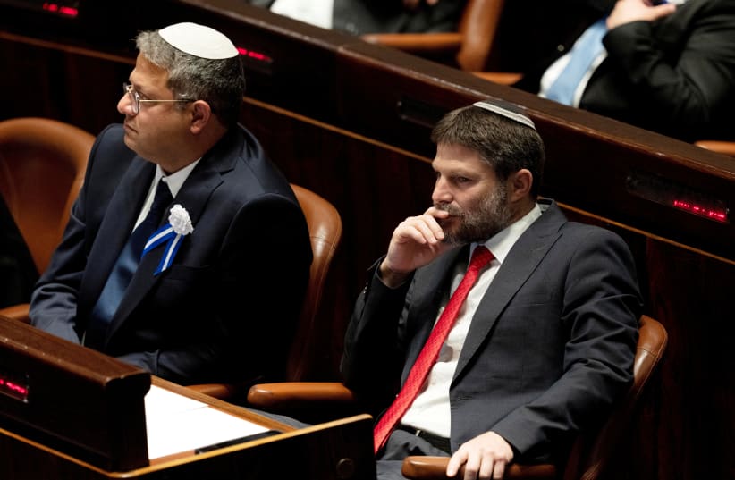  Far-right Israeli lawmakers Itamar Ben Gvir, center, and Bezalel Smotrich, right, attend the swearing-in ceremony for the new Israeli parliament, at the Knesset, or parliament, in Jerusalem, November 15, 2022. (photo credit: MAYA ALLERUZZO/REUTERS)
