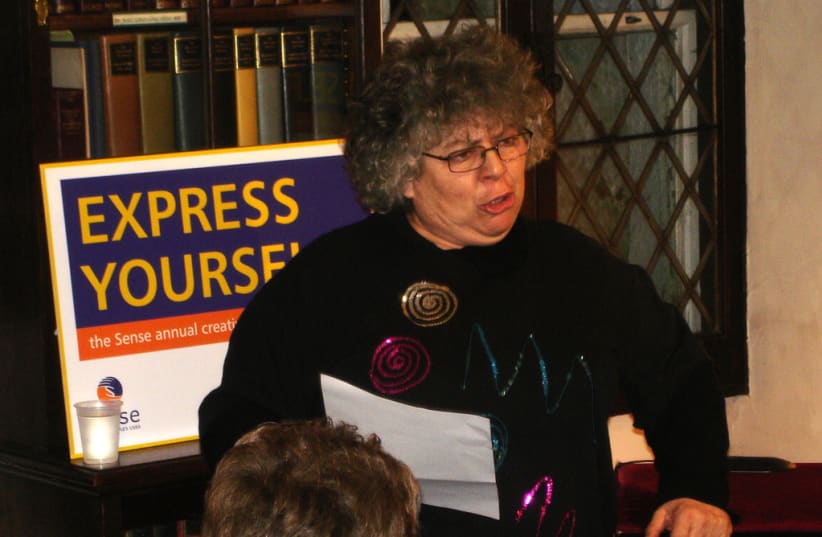  Jewish actress Miriam Margolyes reading an extract from Oliver Twist at the Express Yourself creative writing awards for Sense in 2008. (photo credit: Wikimedia Commons)