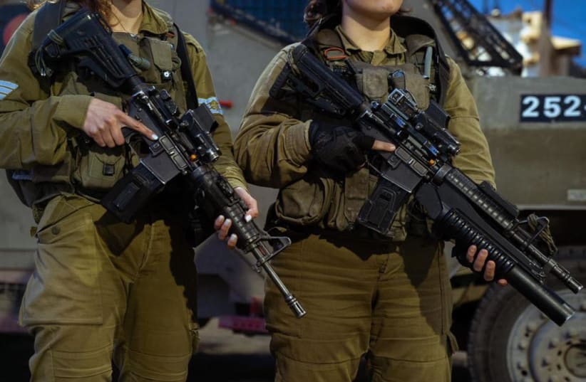 IDF female combat soldiers. (photo credit: IDF SPOKESPERSON'S UNIT)