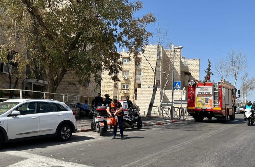  Medics and Fire and Rescue units attend to an emergency in Gilo, a neighborhood in Jerusalem. (photo credit: UNITED HATZALAH‏)