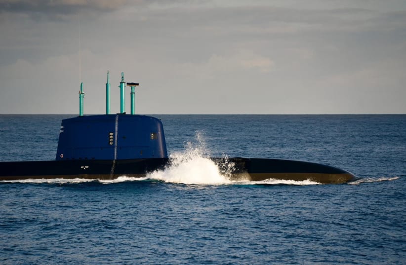  Israeli submarine at sea. (photo credit: IDF SPOKESPERSON'S UNIT)