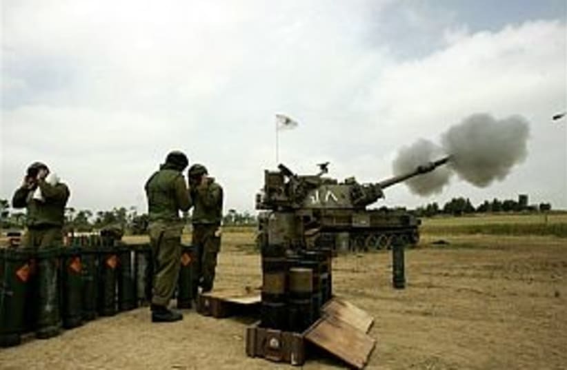 idf artillery great pic  (photo credit: AP)