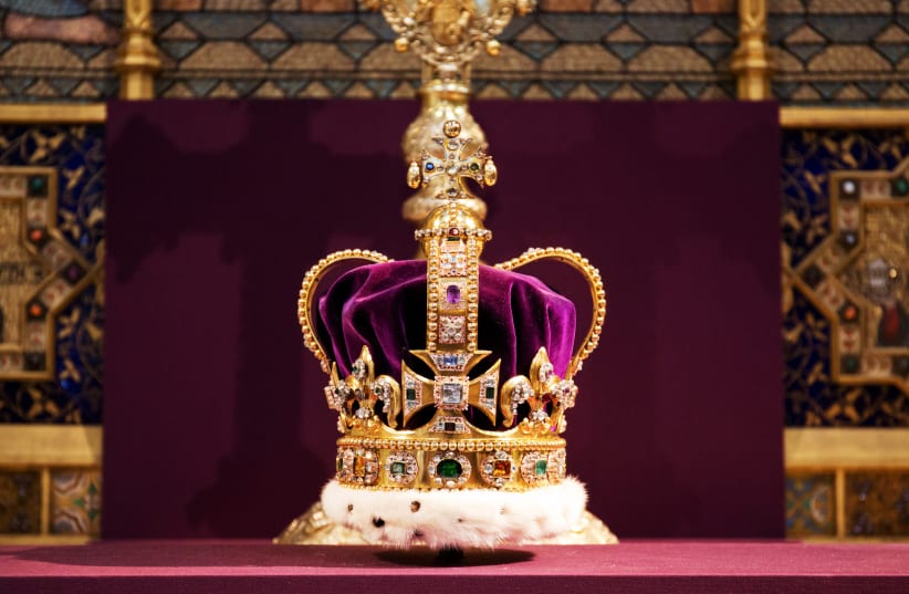  ST. EDWARD’S CROWN, which will be used to crown King Charles III during the coronation. Seen in 2013, it hadn’t been outside the Tower of London for six decades and was displayed to mark the 60th anniversary of Queen Elizabeth’s June 2, 1953, coronation at Westminster Abbey.  (photo credit: Jack Hill/Pool/Reuters)