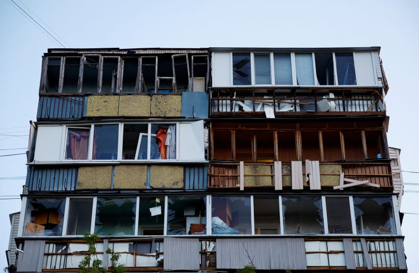  A view of a residential building damaged in a Russian missile strike, amid Russia’s attack on Ukraine, in Kyiv, Ukraine June 1, 2023. (photo credit: REUTERS/VALENTYN OGIRENKO)