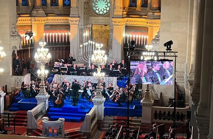  Jerusalem Symphony Orchestra Perform in Paris (photo credit: MINISTRY OF FOREIGN AFFAIRS)
