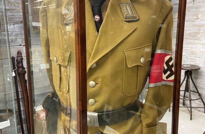  Nazi uniform for sale at St. Jacobs Antiques Market. (photo credit: COURTESY FSWC)