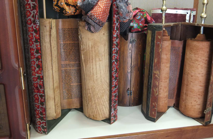 Yemenite Torah scrolls (photo credit: DAVIDBENA/WIKIMEDIA COMMONS)