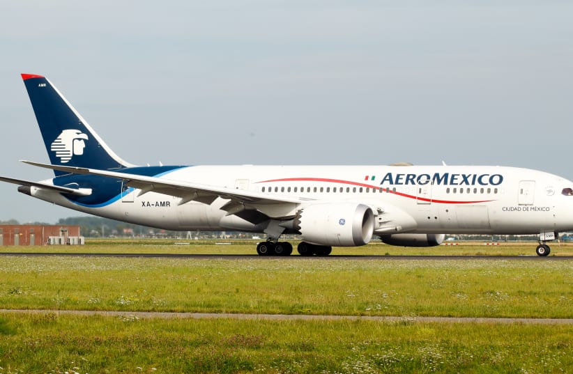  AeroMexico airplane, illustrative (photo credit: Wikimedia Commons/Gameplayzz)