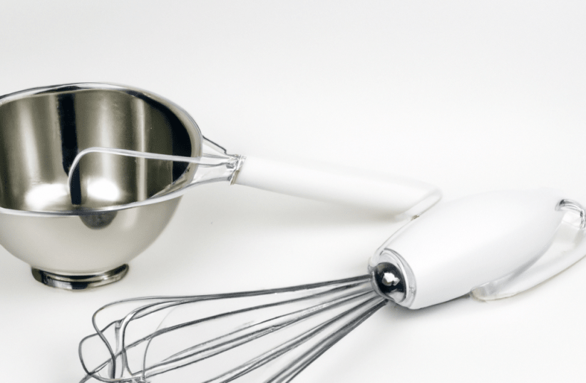 12 Stainless Whisks Hand Push Semi Automatic Egg Beater Mixer 1 Pack