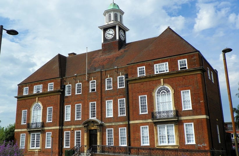  Town Hall, Letchworth Garden City, Hertfordshire. (photo credit: Wikimedia Commons)