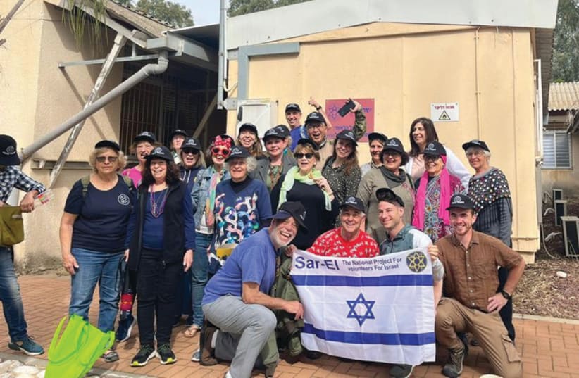  SAR-EL GROUP on their last day of volunteering.  (photo credit: IDF SPOKESPERSON'S UNIT)