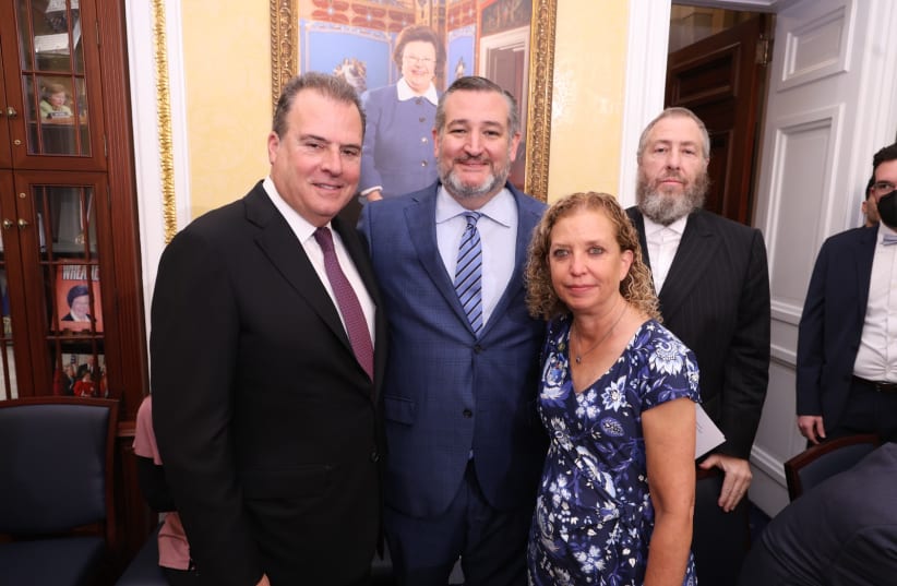  Left to Right: Bobby Rechnitz, Chairman, Golda Meir Commemorative Coin Committee; Senator Ted Cruz, Rep. Debbie Wasserman Shultz, Ezra Friedlander, CEO, The Friedlander Group (photo credit: Shmuel Lenchevsky)